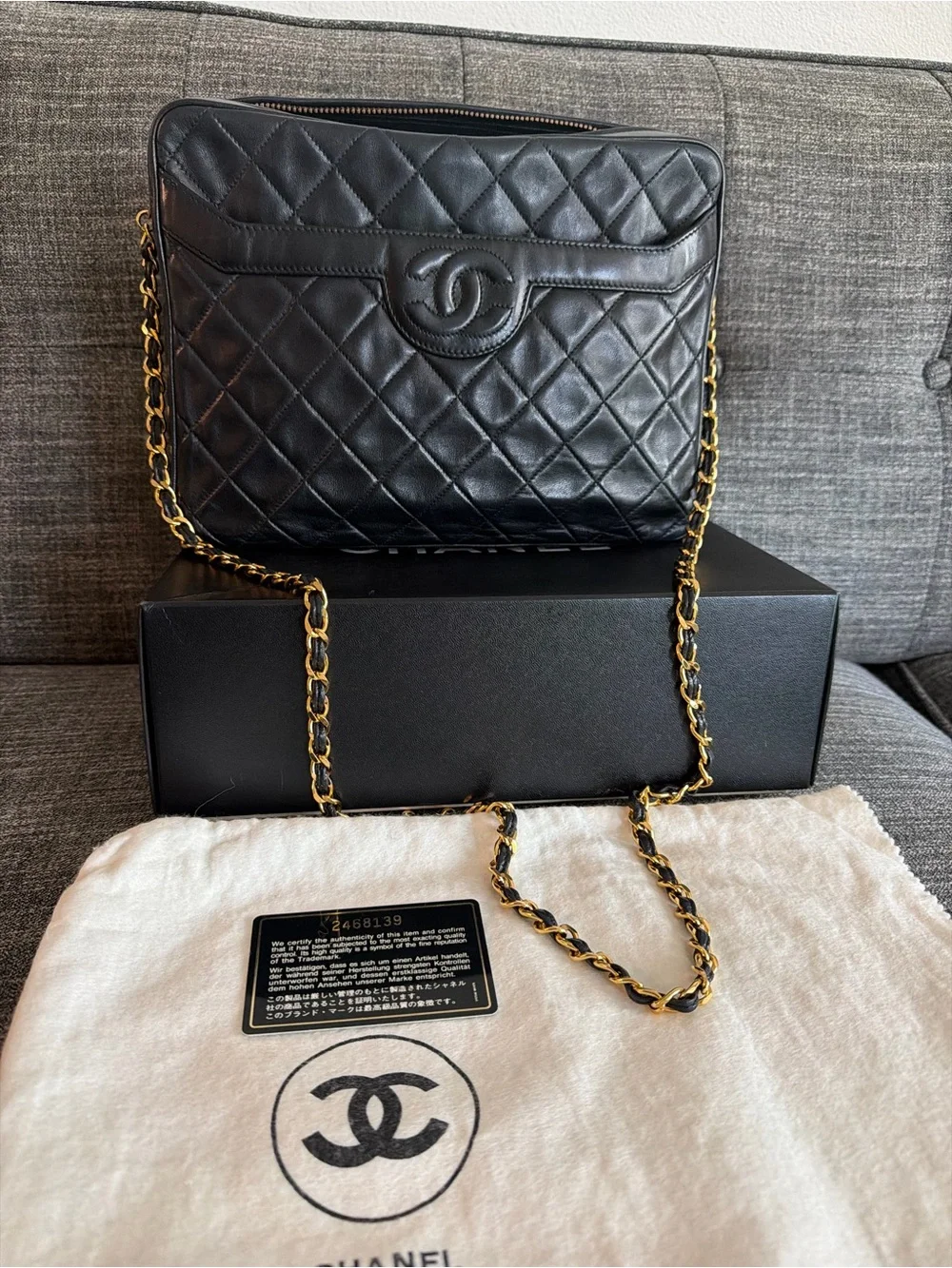 CHANEL Black Quilted Lambskin Shoulder Bag with Gold Chain